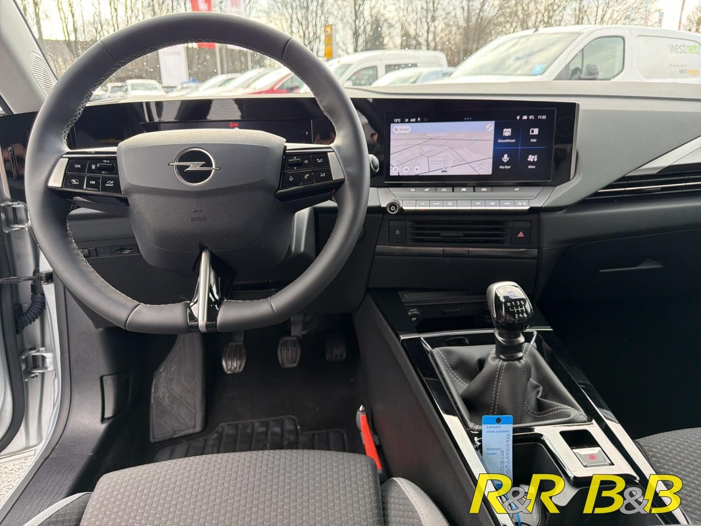 Opel Astra Edition Sports Tourer