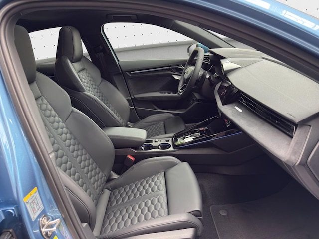 Audi RS3 Quattro S-Tronic Sedan