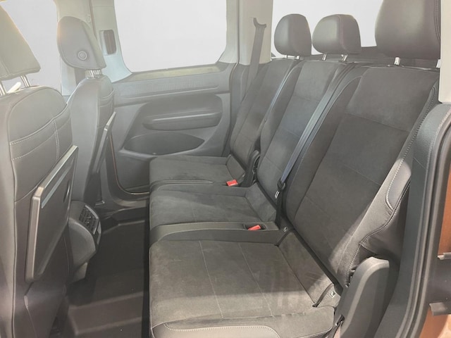 Volkswagen Caddy 1.5 TSI DSG Style