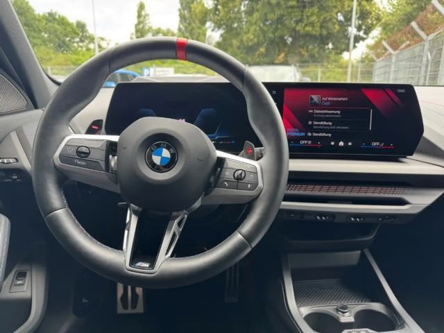 BMW 135 Sedan xDrive