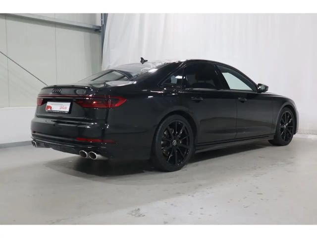Audi S8 4.0 TFSI Quattro