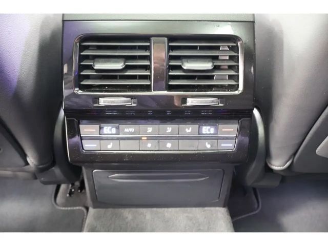 Volkswagen Touareg 3.0 V6 TDI R-Line