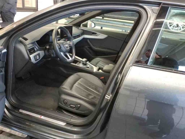 Audi A4 40 TDI Avant Quattro S-Line S-Tronic