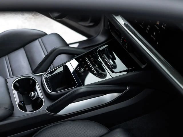 Porsche Cayenne Coupé E-Hybrid Turbo