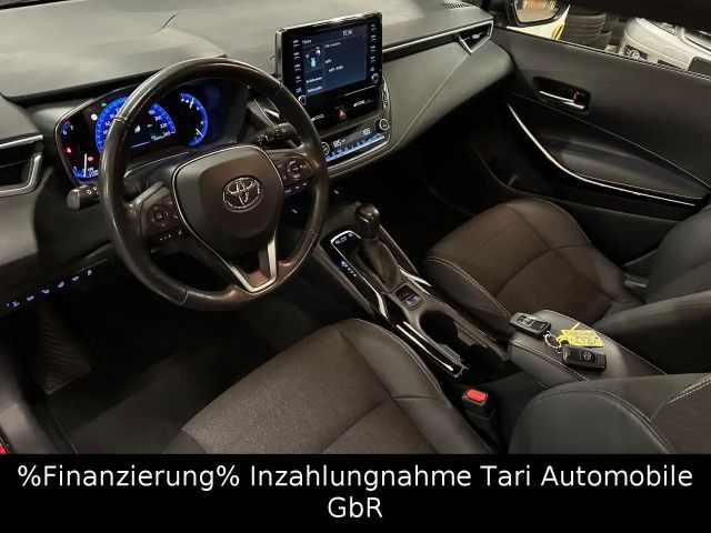 Toyota Corolla Hybride Team D