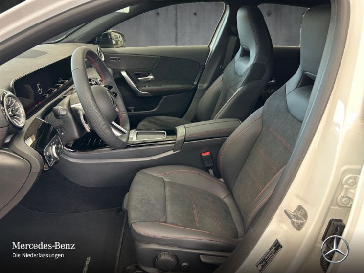 Mercedes-Benz A 200 AMG Line