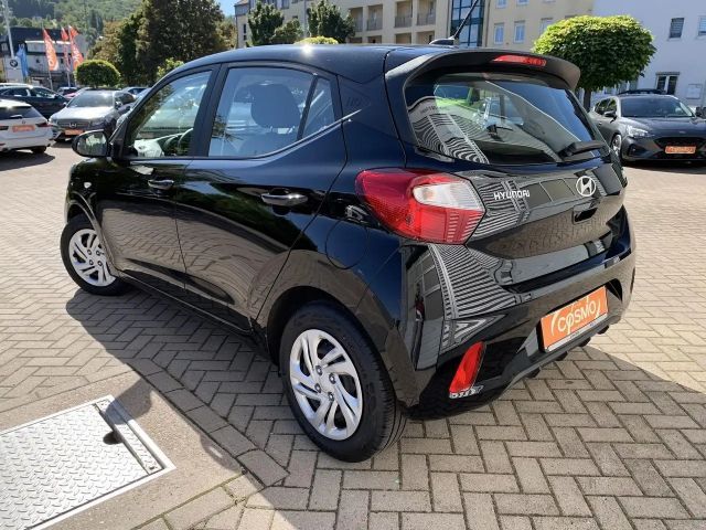 Hyundai i10 1.0T-GDI Virtual+Winterpaket+Kamera+CarPlay
