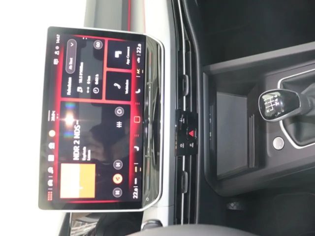 Volkswagen Golf 1.5 TSI Golf VIII