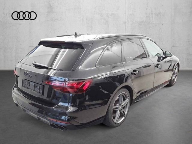 Audi S4 Avant Quattro