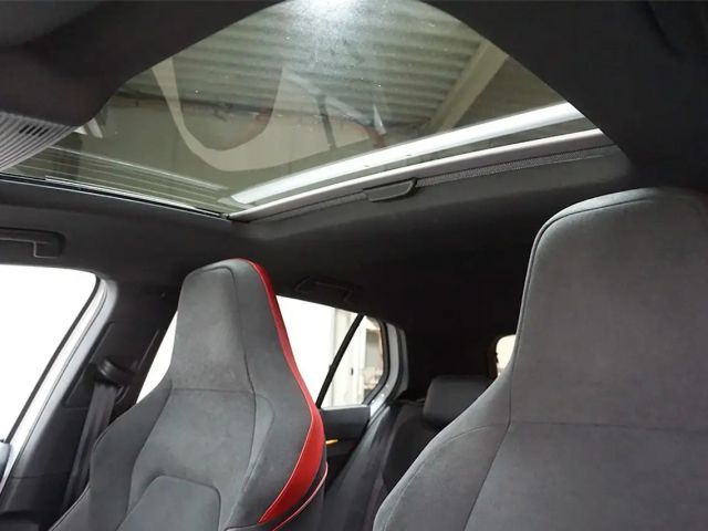 Volkswagen Golf 2.0 TSI DSG GTI