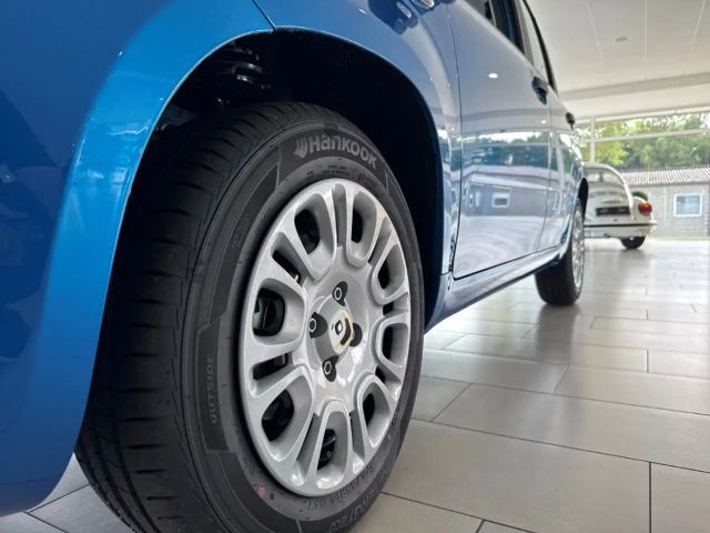 Fiat Panda DAB Spurhalteass. Verkehrszeichenerk. Notbremsass.