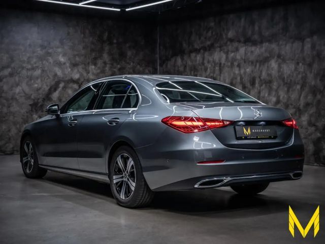Mercedes-Benz C 200 AVANTGARDE Sedan