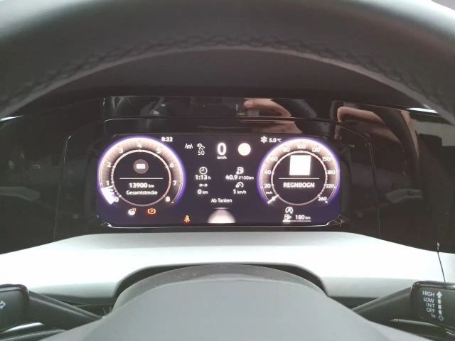 Volkswagen Golf Life Variant