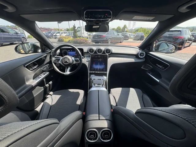 Mercedes-Benz C 300 4MATIC AVANTGARDE Sedan