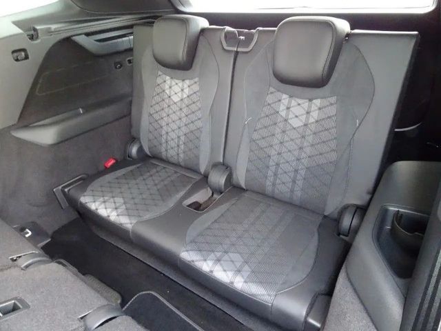 Volkswagen Tayron 2.0 TDI 4Motion DSG R-Line