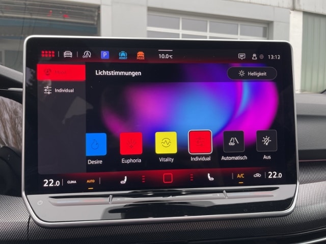 Volkswagen Golf 2.0 TSI DSG Golf VIII