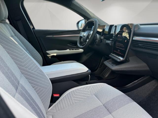 Renault Scenic E-Tech Iconic