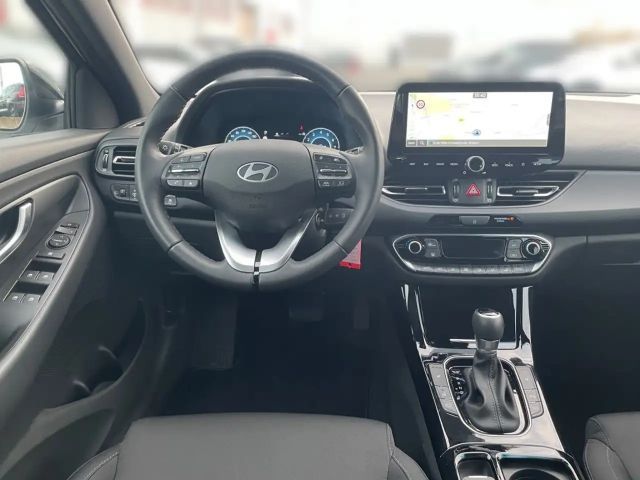 Hyundai i30 Advantage Hybrid T-GDi