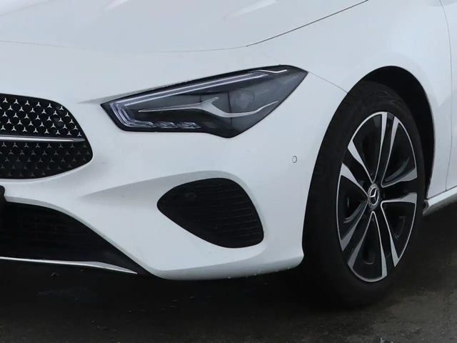 Mercedes-Benz CLA 180 Coupé Progressive