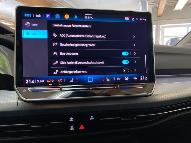 Volkswagen Golf 1.5 TSI BMT Golf VIII