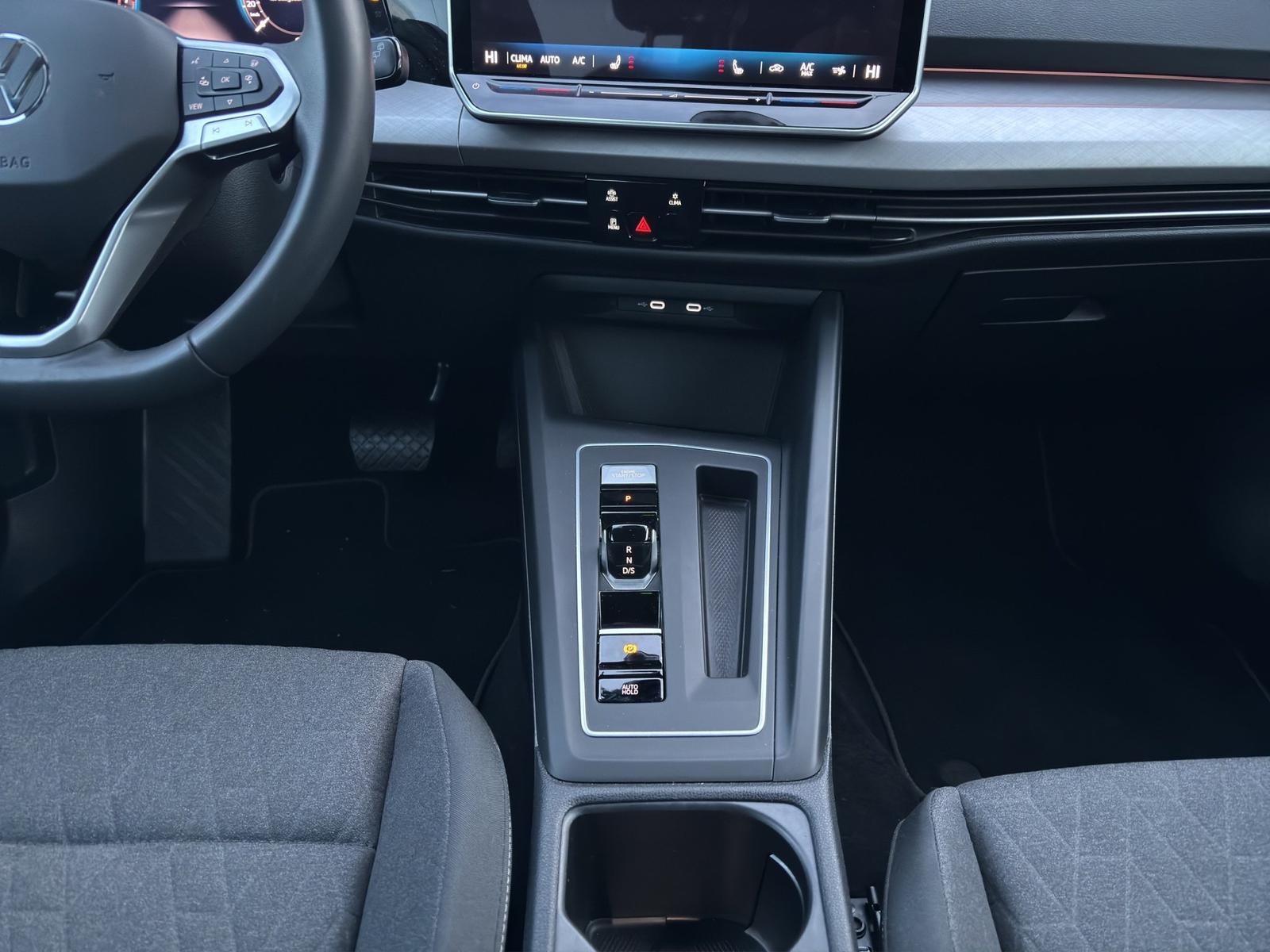 Volkswagen Golf 1.5 eTSI DSG Life