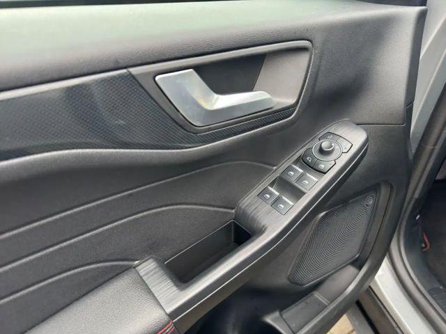 Ford Kuga Plug in Hybrid ST Line X