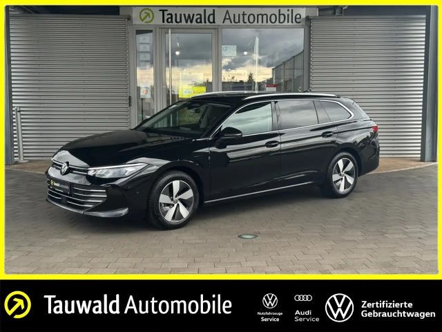 Volkswagen Passat 1.5 eTSI Business DSG Variant