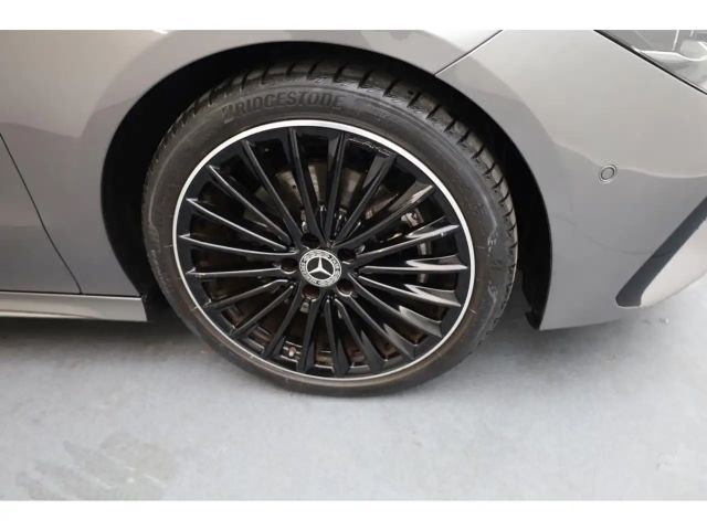 Mercedes-Benz CLA 200 AMG Line Coupé