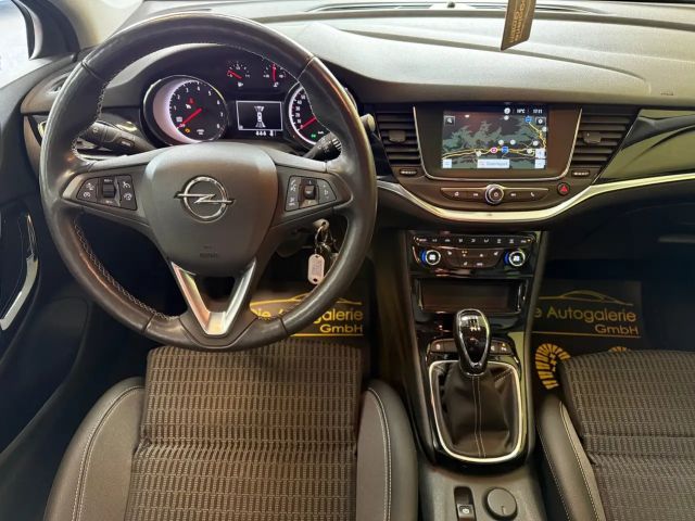 Opel Astra Business Elegance Turbo