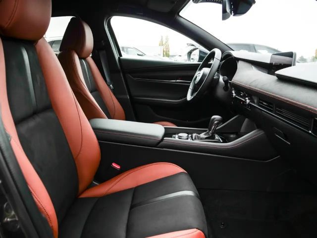 Mazda 3 2.5L SkyActiv e-Skyactiv