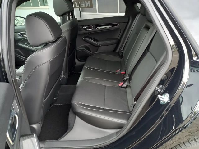 Honda Civic Advance e:HEV