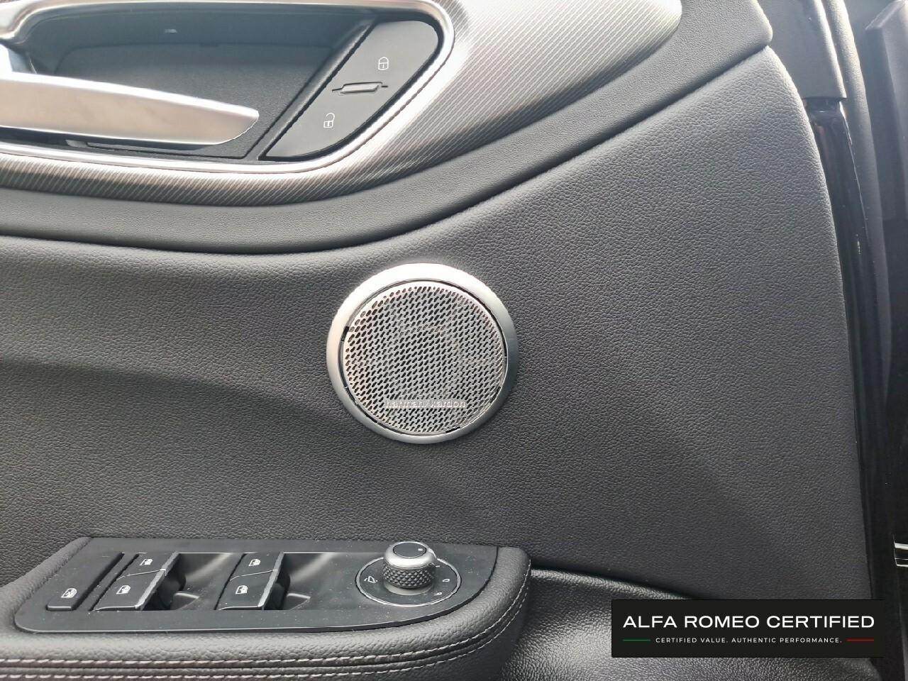 Alfa Romeo Giulia AT8 Q4 Turbo Veloce