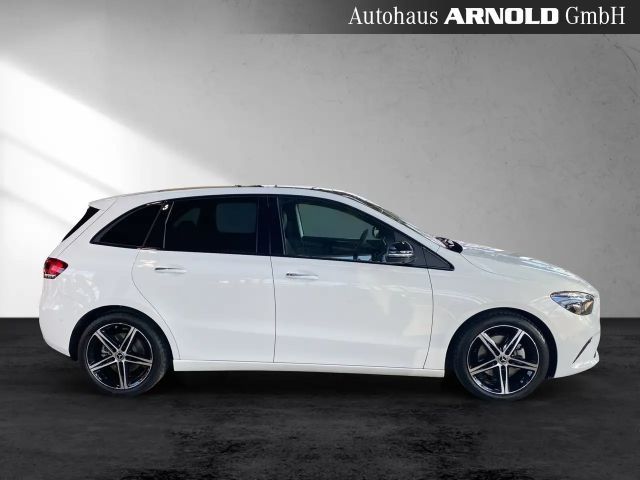 Mercedes-Benz B 200 4MATIC Progressive Sedan