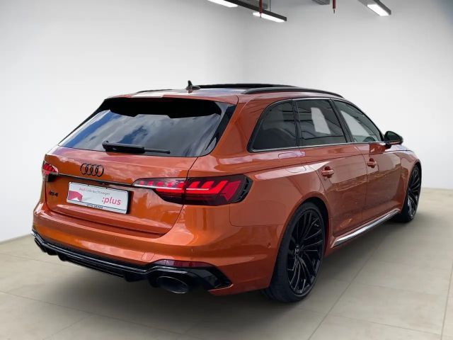 Audi RS4 Avant Quattro