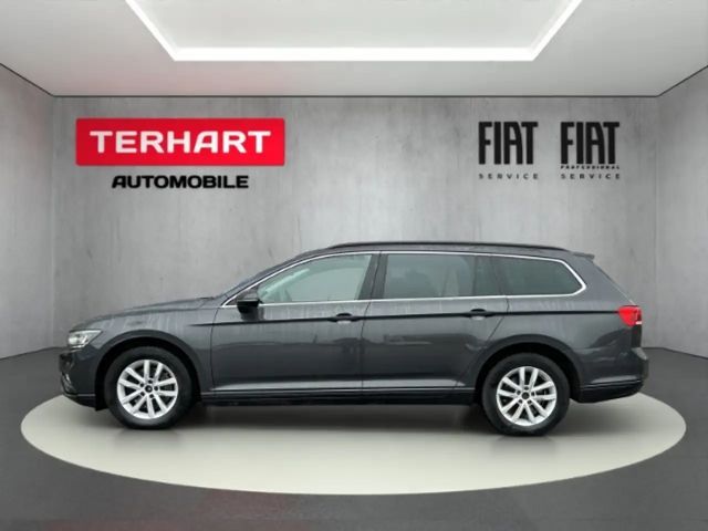 Volkswagen Passat 1.5 TSI Business DSG Variant