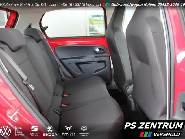 Volkswagen up! Style