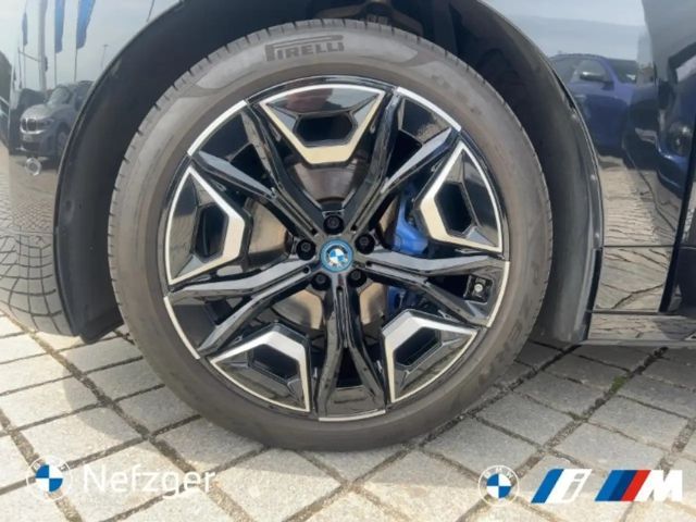 BMW iX xDrive50