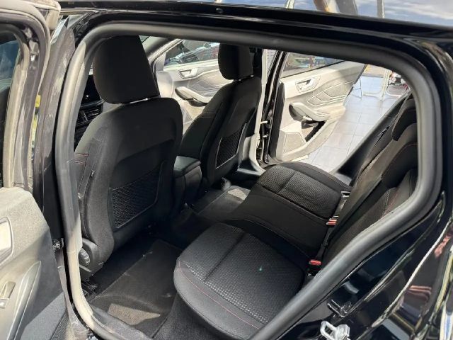 Ford Focus EcoBoost ST Line