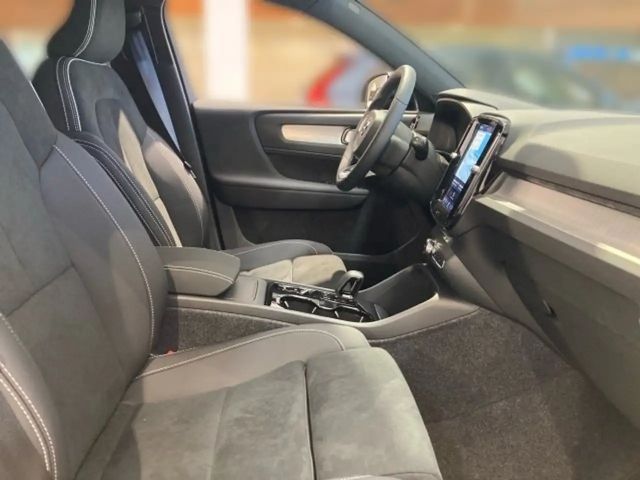 Volvo XC40 Dark Plus