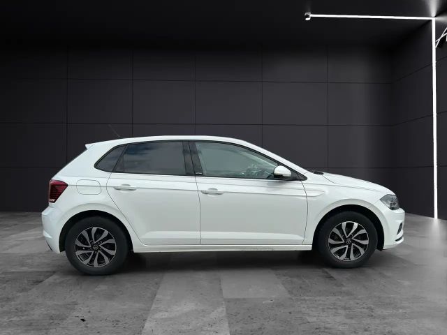 Volkswagen Polo TSI Active LED Climatronic ACC PDC SH LM