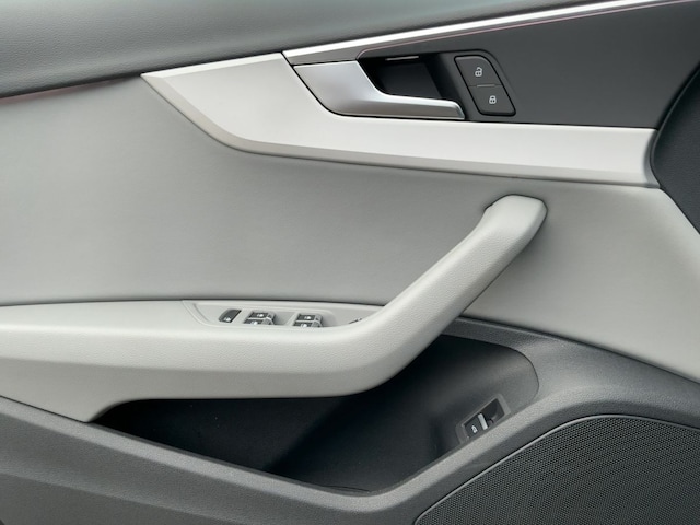 Audi A4 40 TFSI Avant S-Line S-Tronic