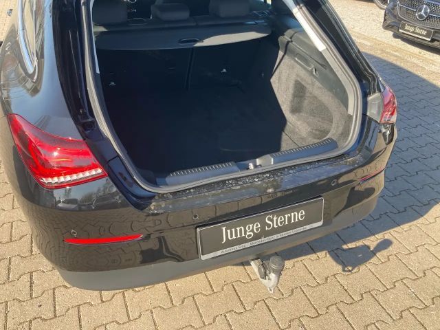 Mercedes-Benz CLA 200 CLA 200 d Shooting Brake