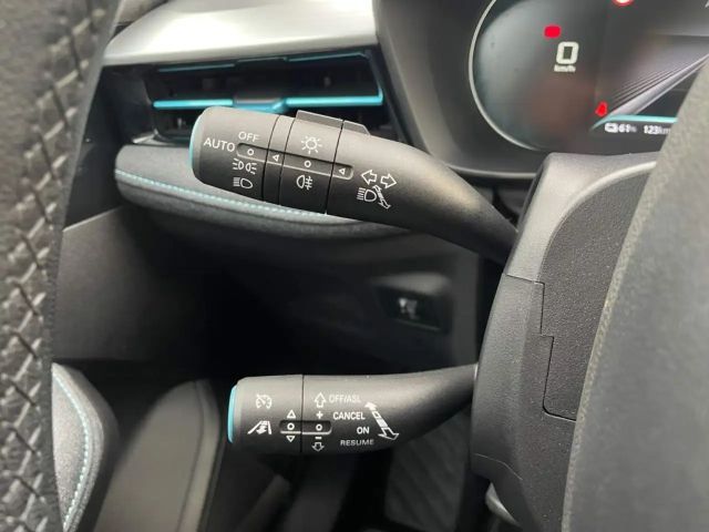 MG MG5 Luxury Standard range