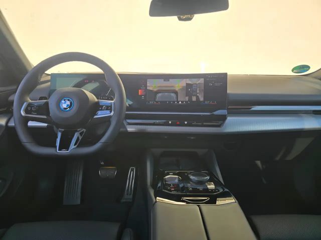 BMW 530 530e M-Sport Touring