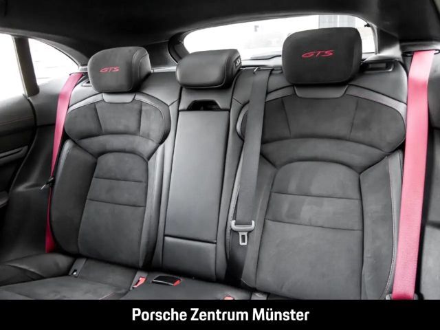 Porsche Taycan GTS Sport Turismo