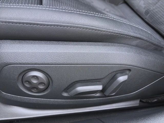 Audi S4 Avant Quattro