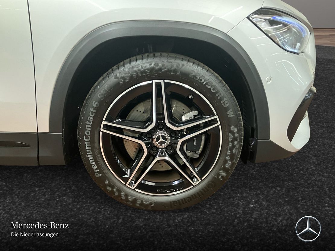 Mercedes-Benz GLA 250 4MATIC AMG Line