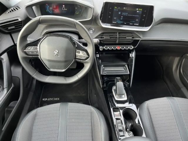 Peugeot E-2008 Allure Pack