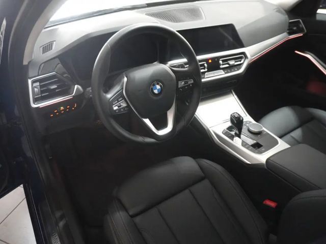 BMW 320 320i