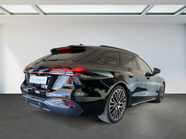 Audi A6 Avant Quattro S-Tronic